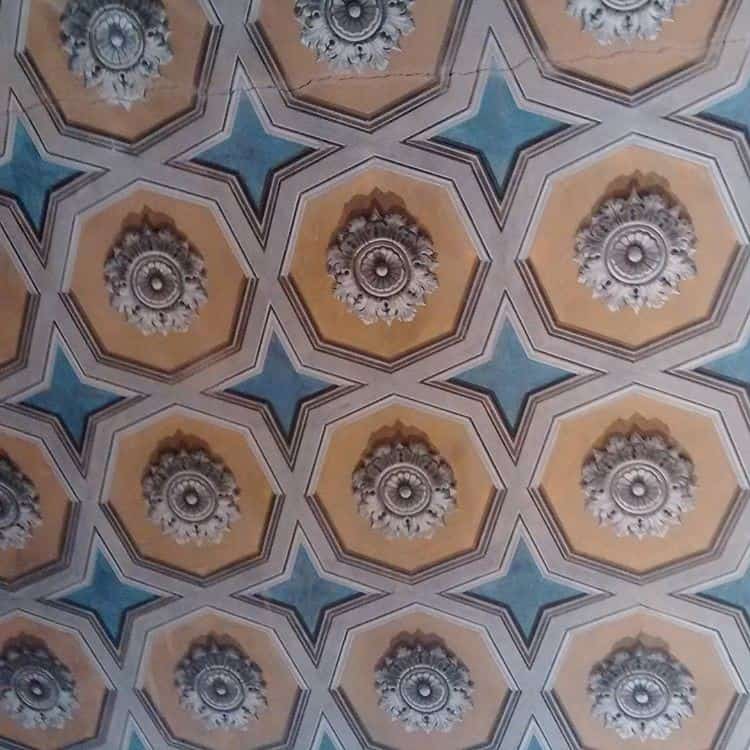 Hotel Abadessa: painted ceiling