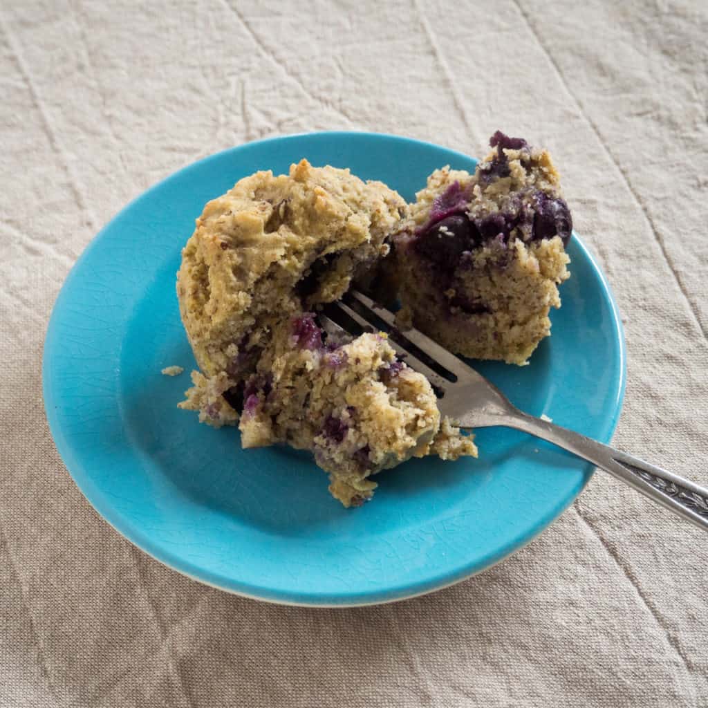 Gluten-free, vegan Blueberry Polenta Muffin. From FriFran