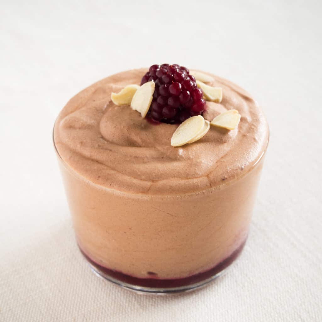 Blackberry and Almond Chocolate Mousse - FriFran